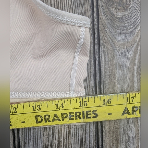 Marena Recovery Size 40AA/A Bra In Nude Fromt Hooks And Shoulder Hooks - Picture 7 of 9